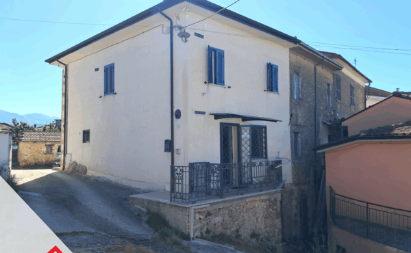 Vendesi fabbricato semindipendente a Sora (FR) – Rif. 42