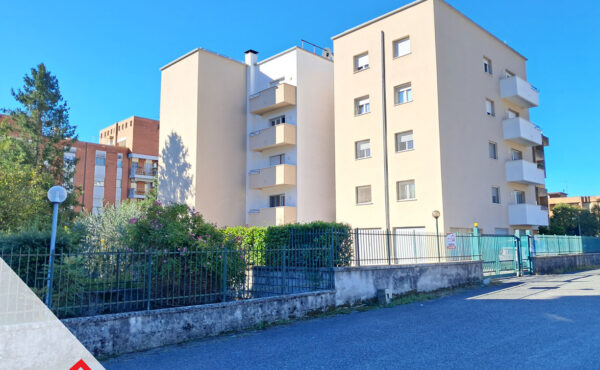 Vendesi appartamento con garage ad Isola del Liri (FR) – Rif. 14